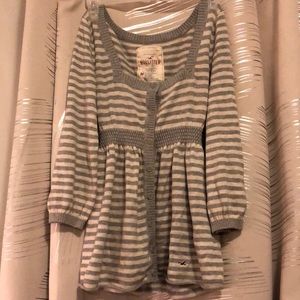 Hollister Knit Button Up Cardigan- Medium